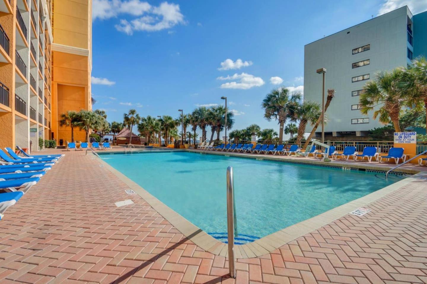 Oversized Ocean View Queen Suite With Beautiful Fireplace And Accents - Sleeps 4 Guests! Myrtle Beach Habitación foto
