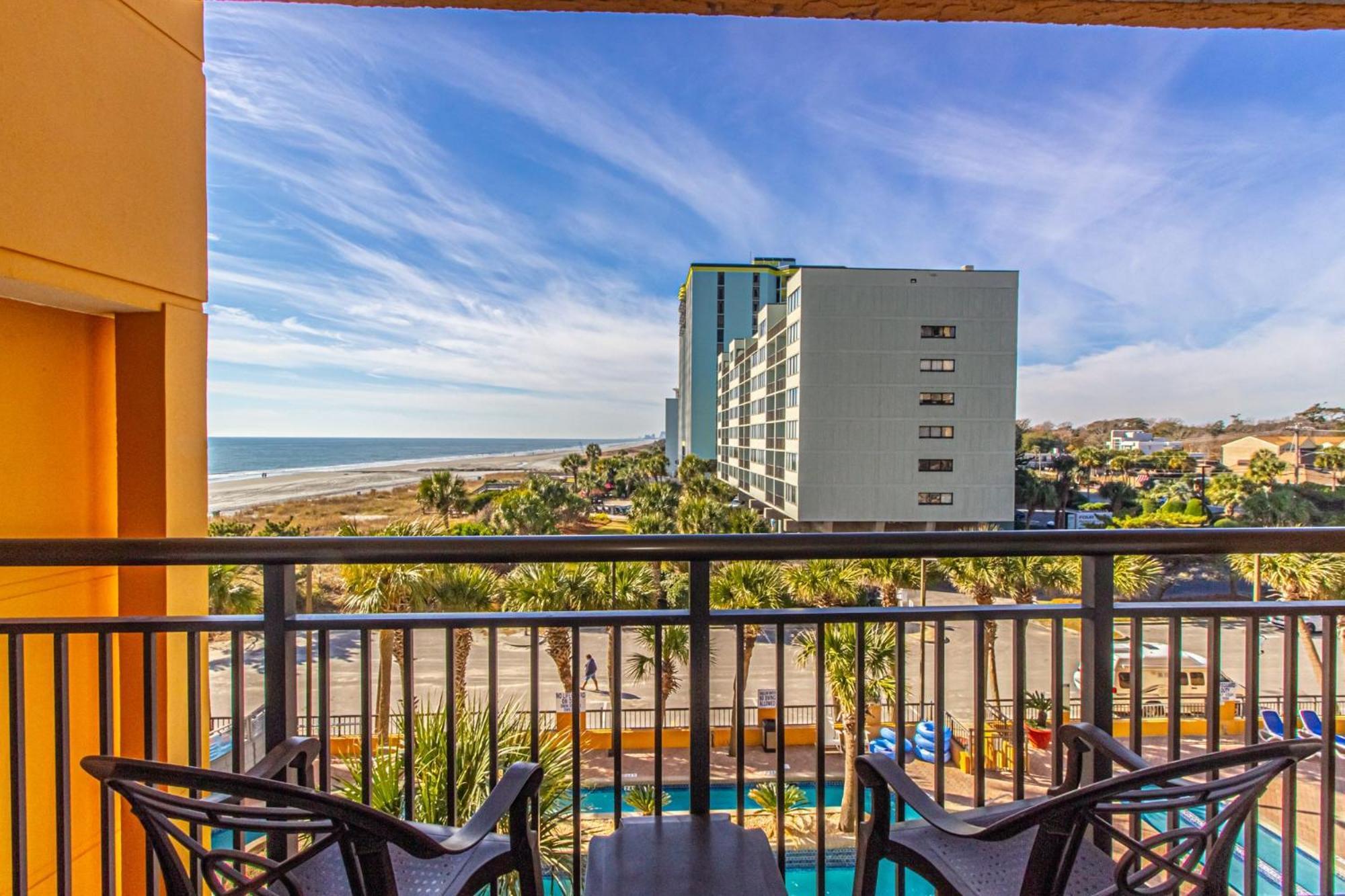 Oversized Ocean View Queen Suite With Beautiful Fireplace And Accents - Sleeps 4 Guests! Myrtle Beach Habitación foto
