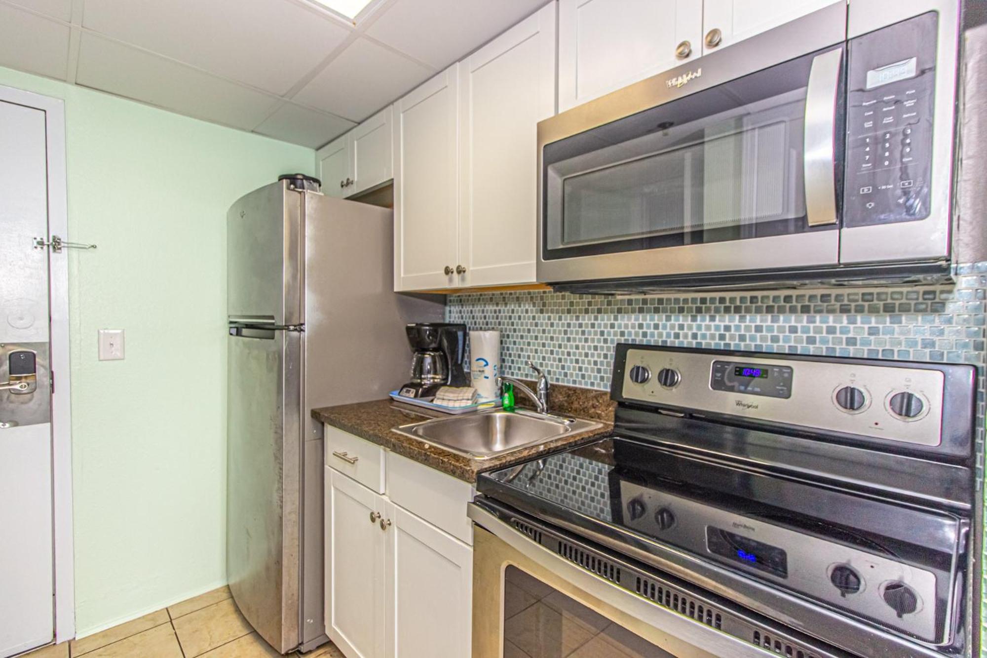 Oversized Ocean View Queen Suite With Beautiful Fireplace And Accents - Sleeps 4 Guests! Myrtle Beach Habitación foto