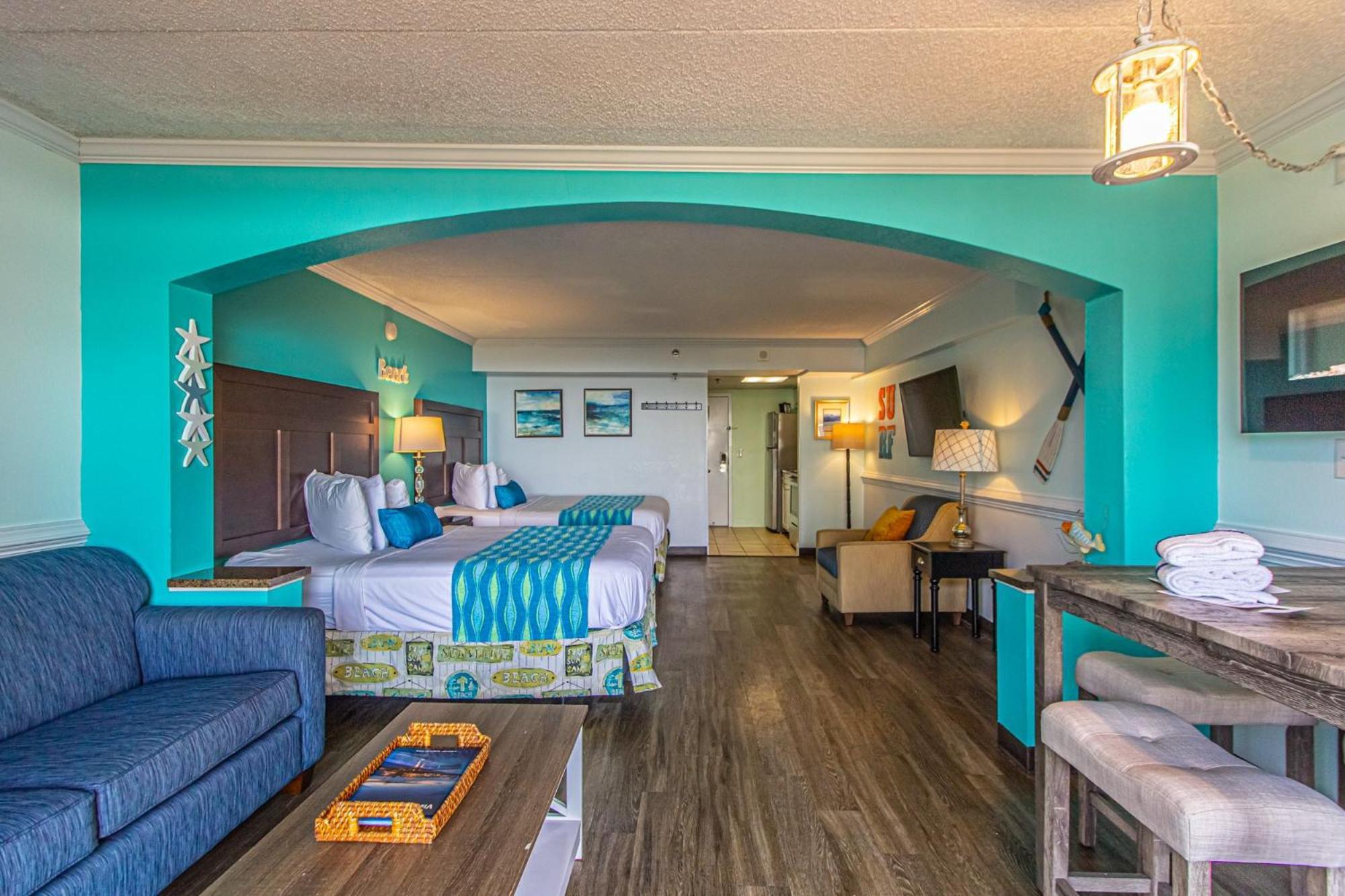 Oversized Ocean View Queen Suite With Beautiful Fireplace And Accents - Sleeps 4 Guests! Myrtle Beach Habitación foto