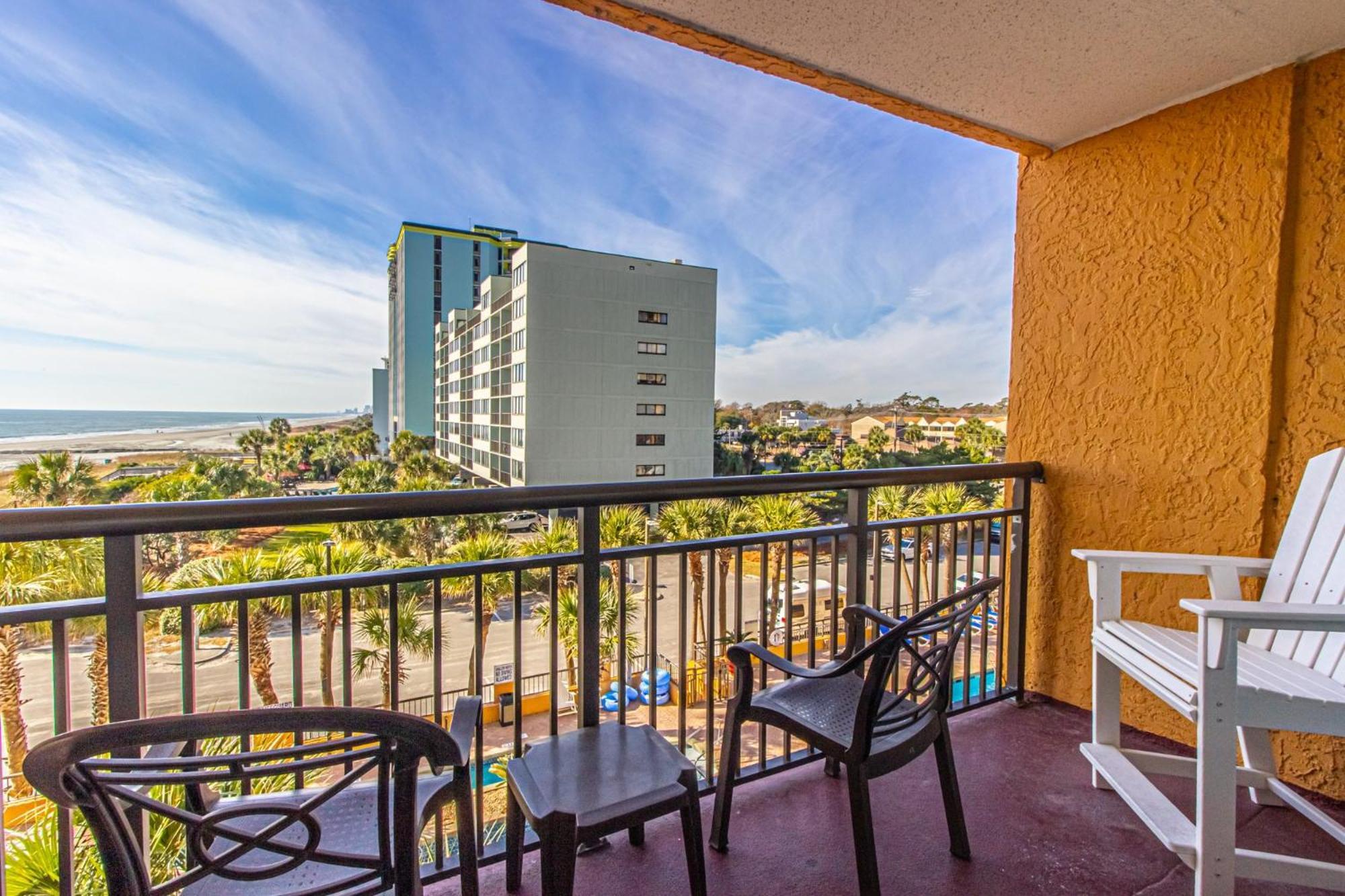 Oversized Ocean View Queen Suite With Beautiful Fireplace And Accents - Sleeps 4 Guests! Myrtle Beach Habitación foto